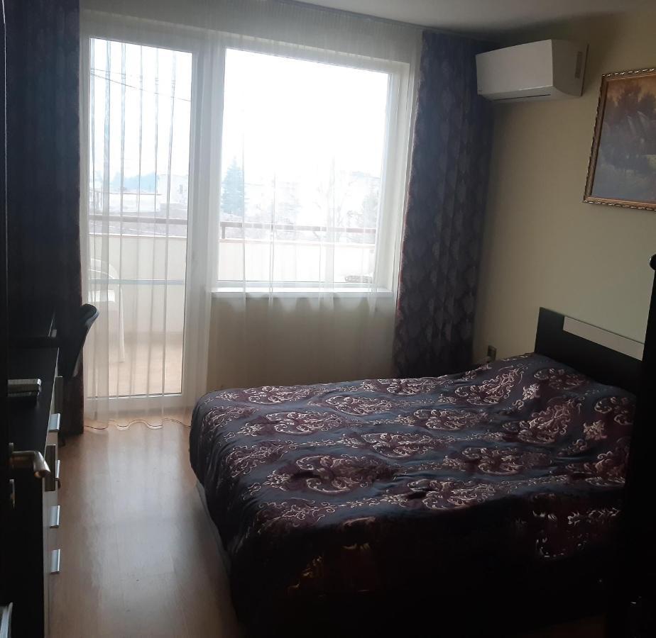 Nish 7 Apartment Veliko Tarnovo Exterior photo